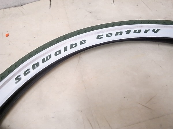 クリンチャータイヤ CENTURY 622-50(28x2.00) グリーン 29er
