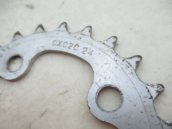 サビ チェーンリング 24T PCD:64mm
