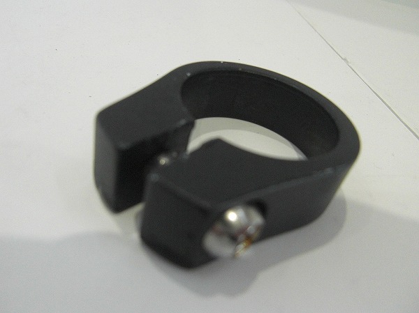 【SALE】シートクランプ  ブラック 32㎜（実測）