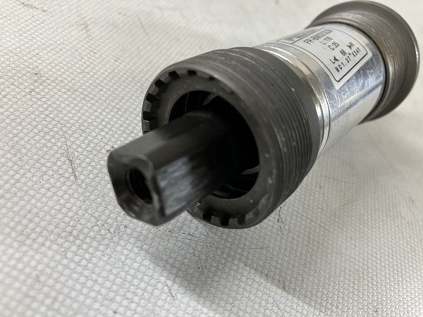 ボトムブラケット 68x116mm JIS