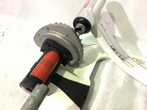 ローラー台 QUBO FLUID 使用感あり