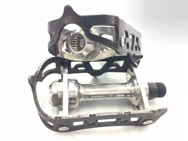 フラットペダル ATOM 600