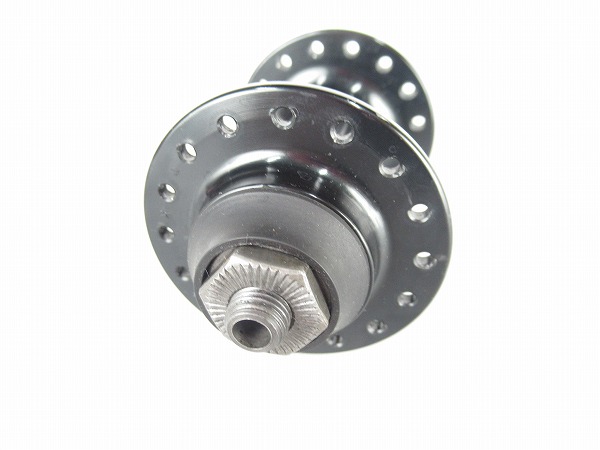 フロント用ハブ　QR/100mm　32H　センターロック対応