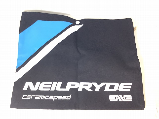 サコッシュ　NEILPRYDE
