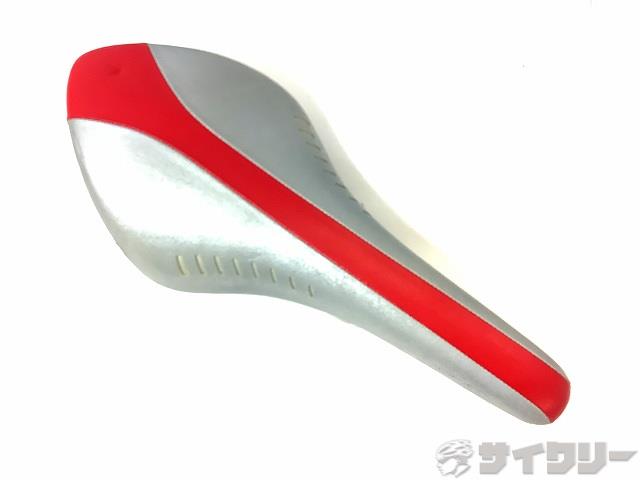 サドル　ARIONE KIUMレール　WING　FLEX