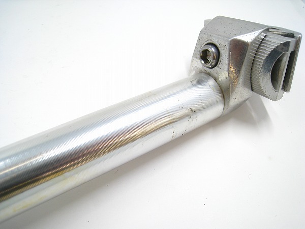 シートポスト 25.4/300mm アルミ シルバー
