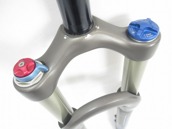 FOX FLOAT RL TALAS サスペンションフォーク　26インチ FOX FLOAT RL TALAS サスペンションフォーク26インチ