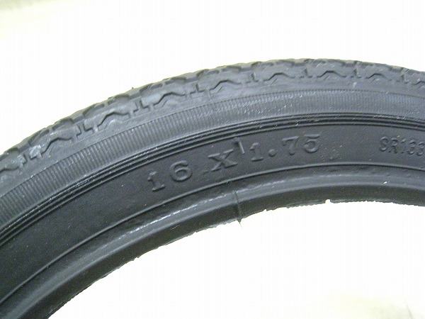 タイヤ 16x1.75 ブラック