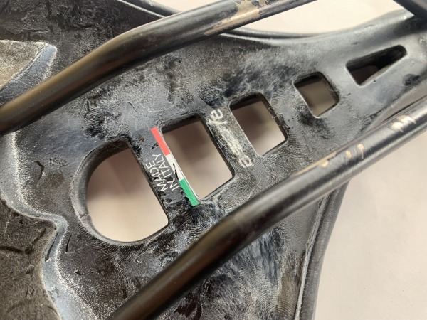 サドル SKY 3.0 TITANVレール ブラック 劣化あり