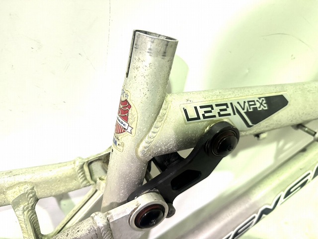 UZZI VPX 26インチ 錆あり