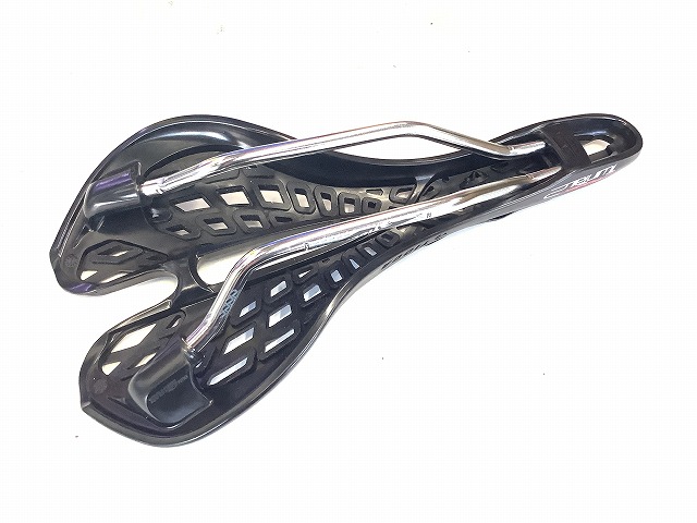 サドル SPYDER TWINTAIL 2