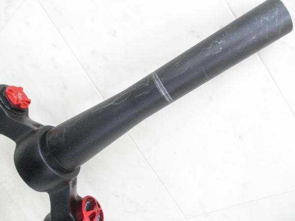 フロントサスペンション 27.5 OS（テーパー）/200㎜