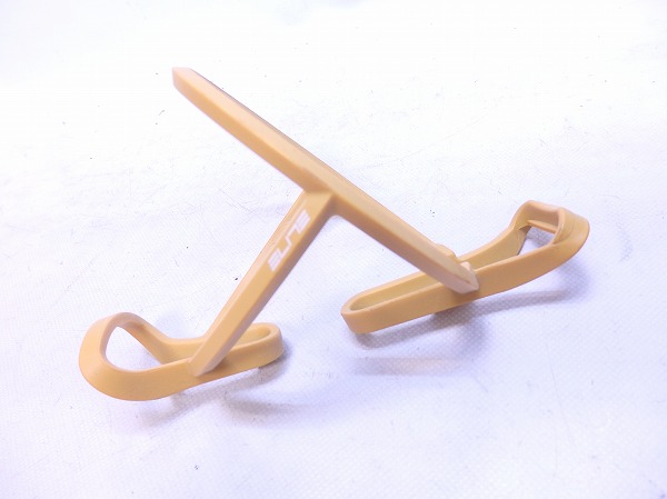 ボトルケージ T-RACE ベージュ