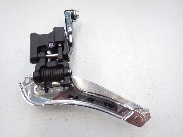 フロントディレイラー FD-4700 Tiagra 2s/直付け/下引き ※欠品あり
