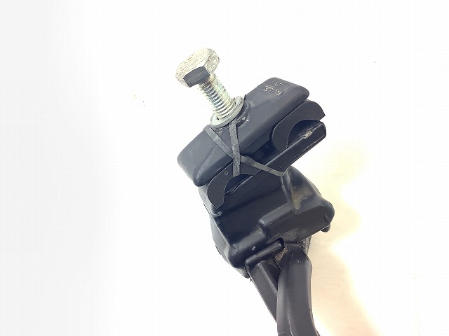 ダブルレッグセンタースタンド