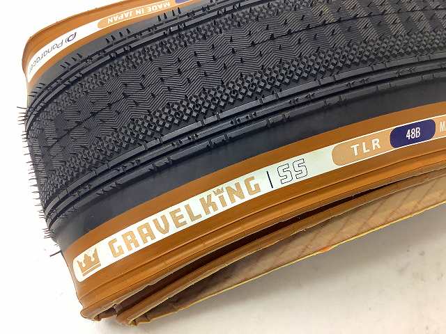 タイヤ　GRAVELKING  650X48