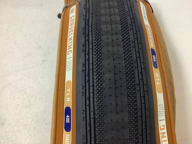 タイヤ　GRAVELKING  650X48