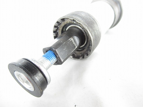 ボトムブラケット　VP-73　68mm/jis　スクエア　軸長：110.5mm