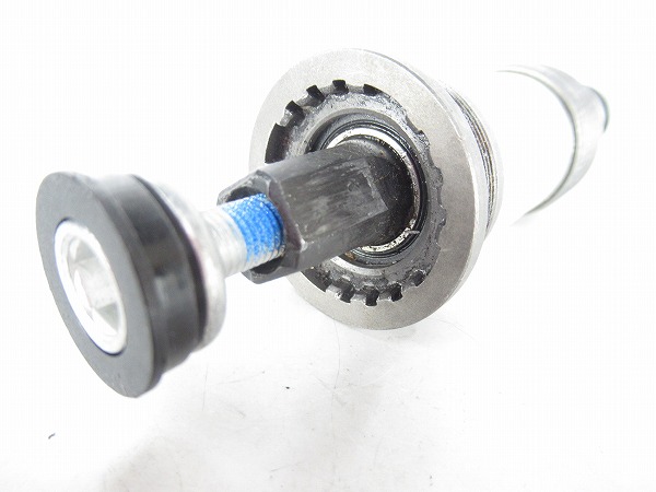 ボトムブラケット　VP-73　68mm/jis　スクエア　軸長：110.5mm