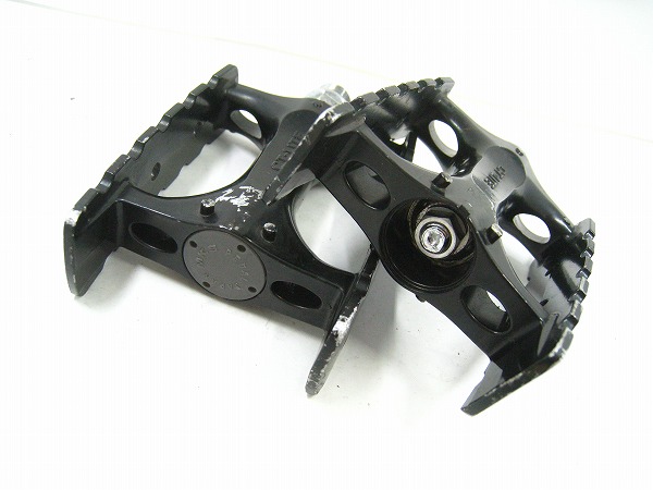 フラットペダル CT-LITE ブラック ※ダストキャップ欠品