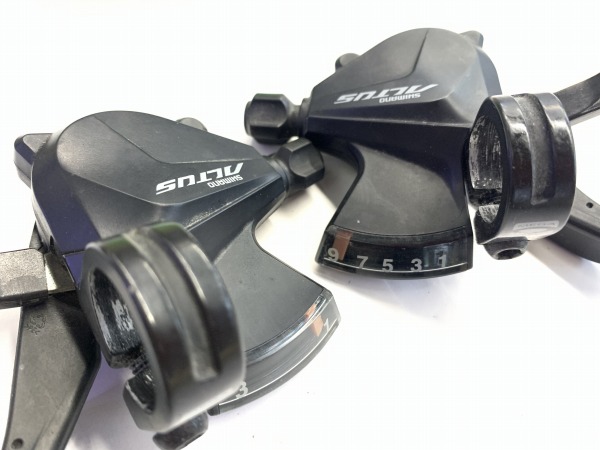 シフター SL-M2000 ALTUS 3x9s