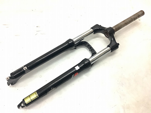 フロントサスペンション　XCE28　対応ホイールサイズ不明