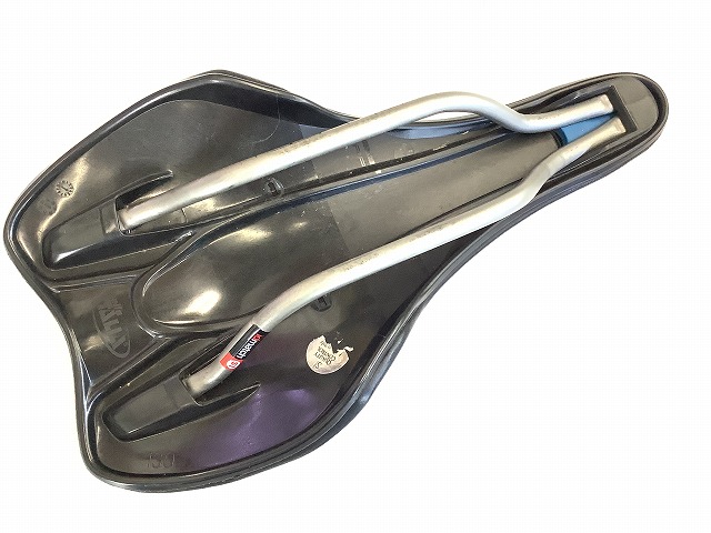 サドル SLR BOOST Ti316レール