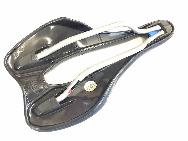 サドル SLR BOOST GRAVEL Ti316レール 穴あきタイプ