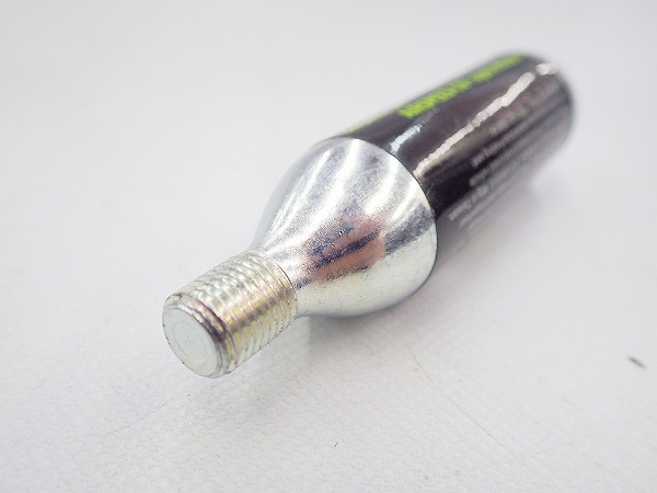 CO2ボンベ 内容量：16g/ねじ切りタイプ