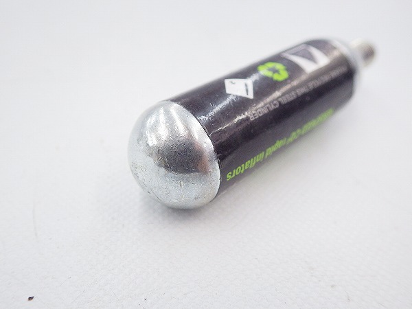 CO2ボンベ 内容量：16g/ねじ切りタイプ