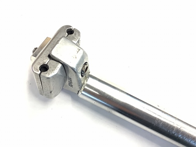 シートポスト 約230mm(実測）/27.2mm シルバー