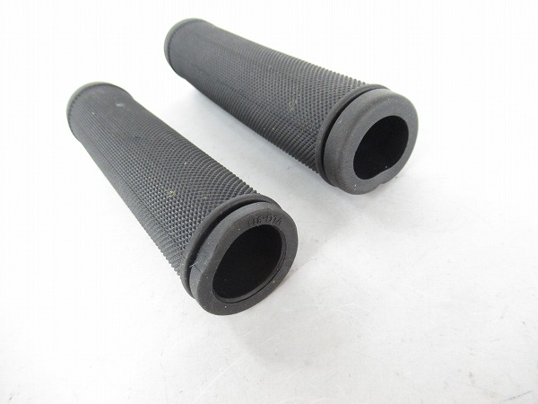 グリップ　ブラック　全長130mm