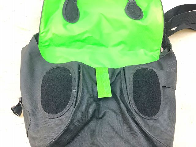 メッセンジャーバッグ