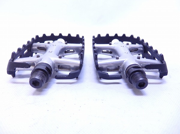フラットペダル DEORE XT PD-M730