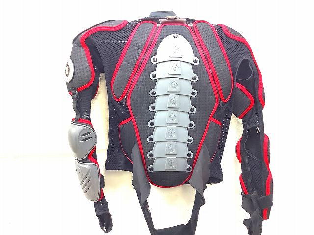 ボディプロテクター