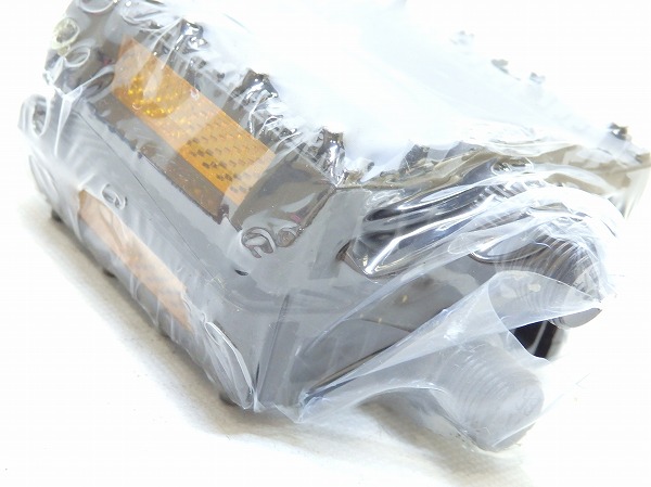 樹脂製フラットペダル