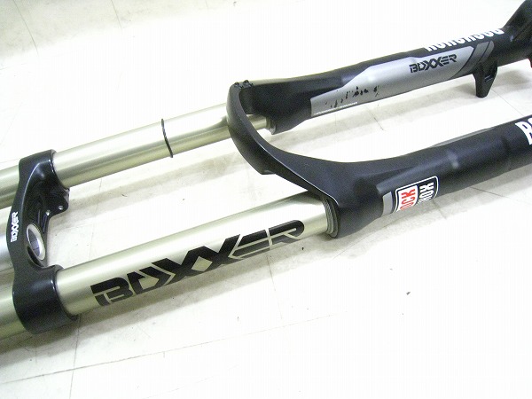 ダブルクラウンサスペンション BOXXER RC 26インチ 20mmアクスル