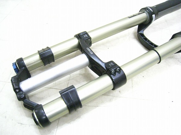 ダブルクラウンサスペンション BOXXER RC 26インチ 20mmアクスル
