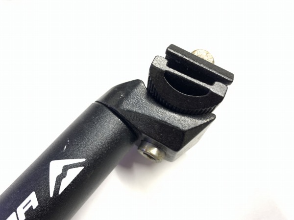 シートポスト メリダロゴ 約250mm(実測）/27.2mm ブラック