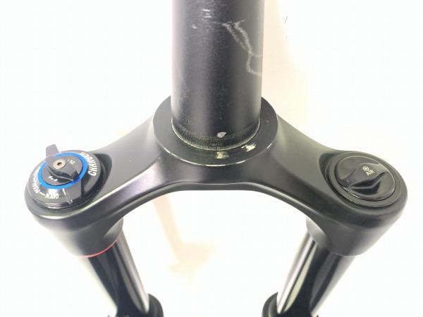 フロントサスペンション Lyrik RCT3 DebonAir 27.5インチ