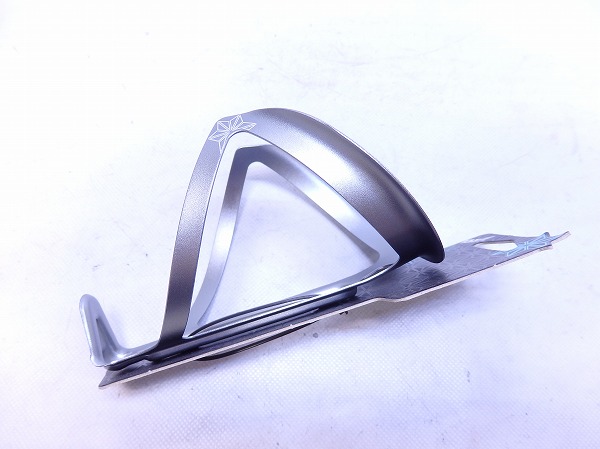 ボトルケージ FLY CAGE ANO グレーシルバー