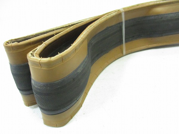 クリンチャータイヤ GRAVEL KING 700x26c