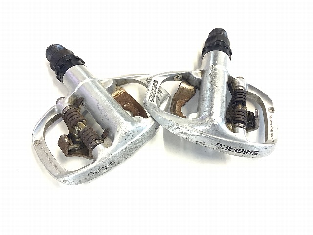 ビンディングペダル PD-A520 SPD ※軸にガタ有