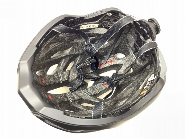 ヘルメット VOLZZA S/M(55-58cm)