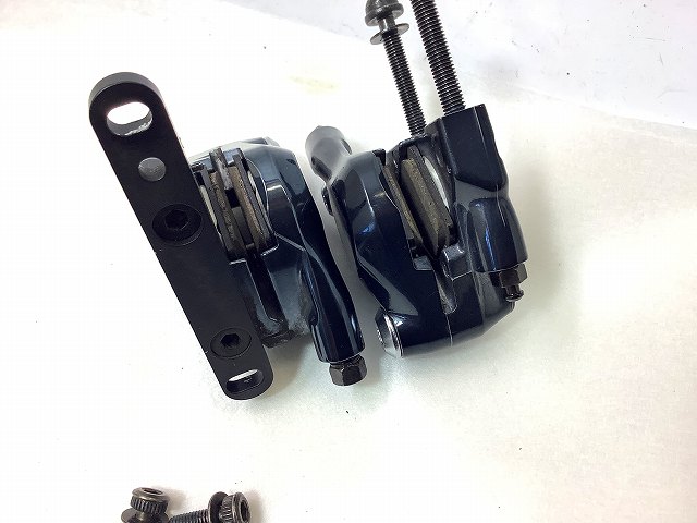 ブレーキキャリパー ULTEGRA BR-R8070