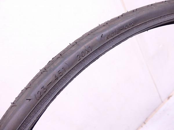 タイヤ　20×1（451）