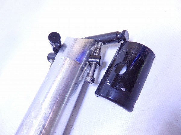 シートポスト φ33.9mm/560mm