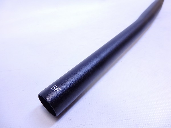 フラットバー ブラック 520mm/φ25.4mm
