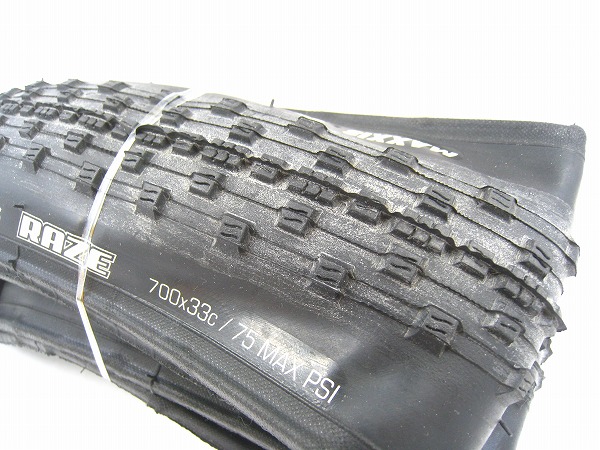 クリンチャータイヤ RAZE 700x33c