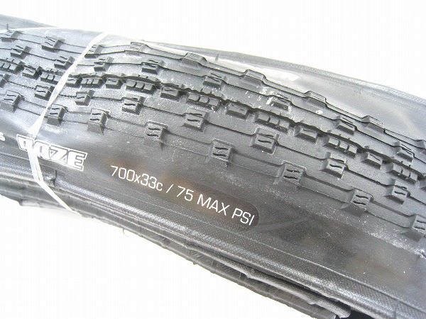 クリンチャータイヤ RAZE 700x33c
